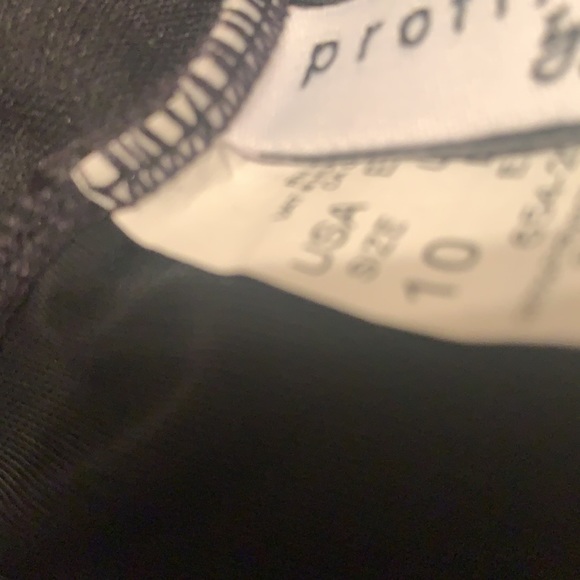 Classic Gottex one piece swim wear - Picture 12 of 12